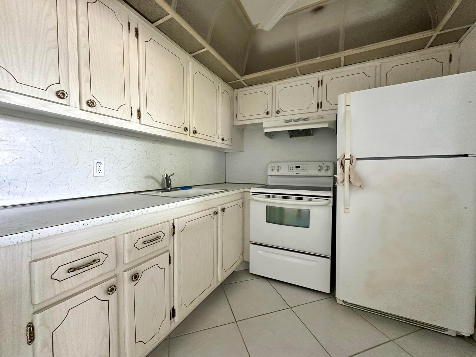 359 Chatham R — photo 4