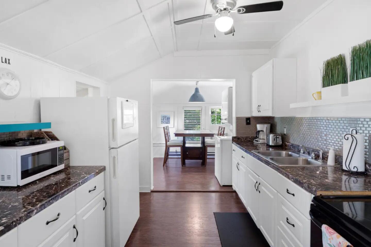 204 S M Street Upstairs Unit — photo 4