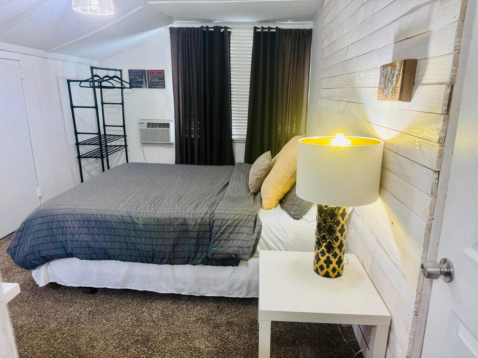 204 S M Street Upstairs Unit — photo 8