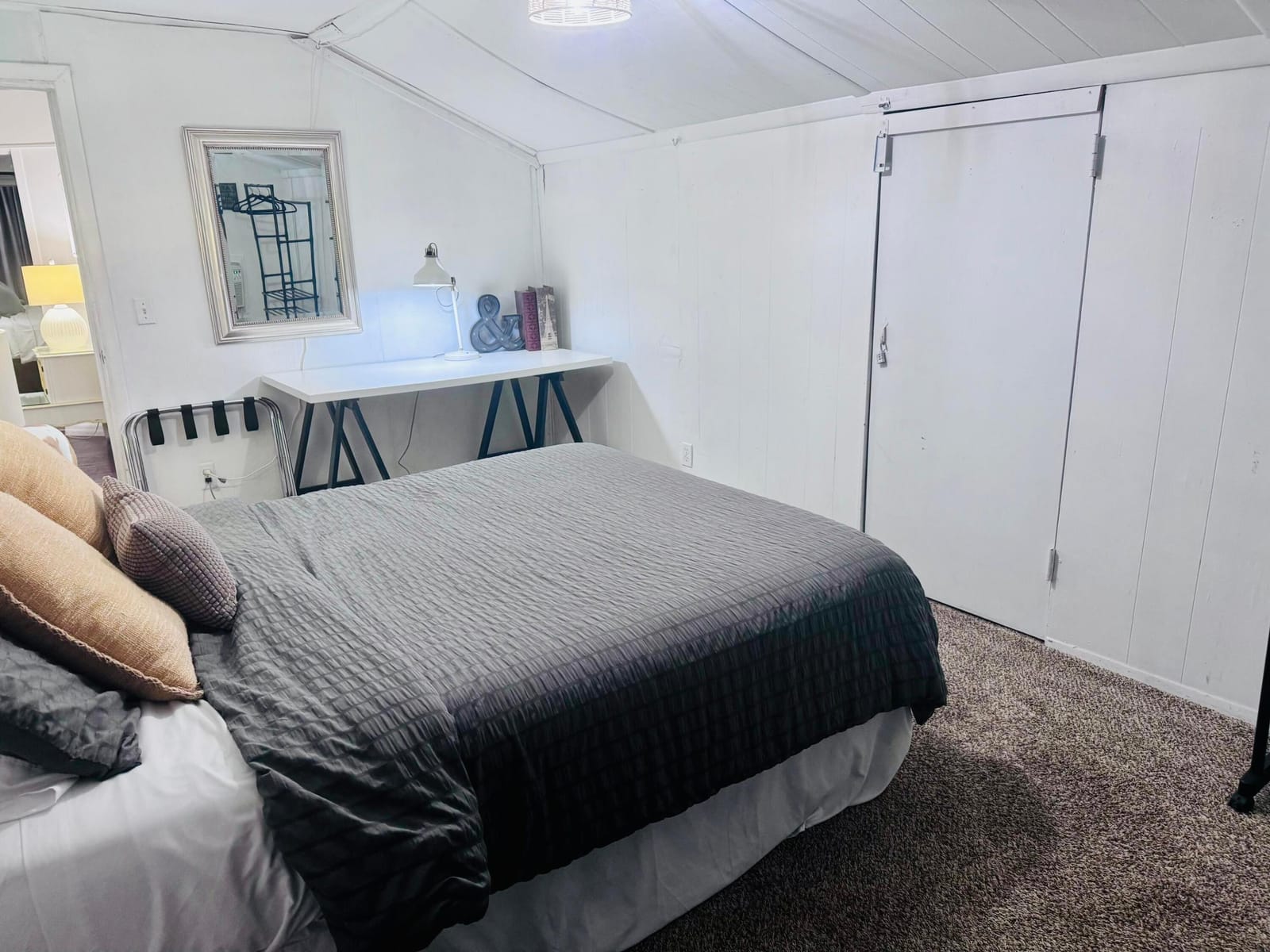 204 S M Street Upstairs Unit — photo 9