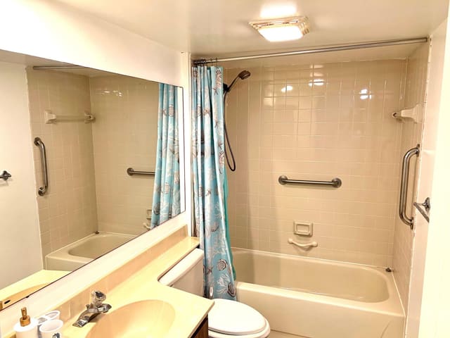 3500 Whitehall Drive N 202, West Palm Beach, FL 33401