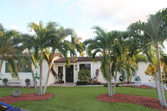 8000 NW 172nd Street, sold in Palm Springs North Sec C, Hialeah, FL