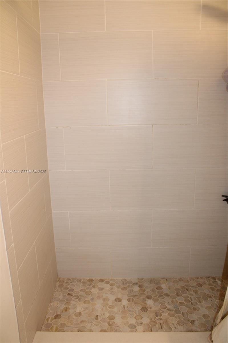 8000 NW 172nd Street, Hialeah, FL 33015 photo 19