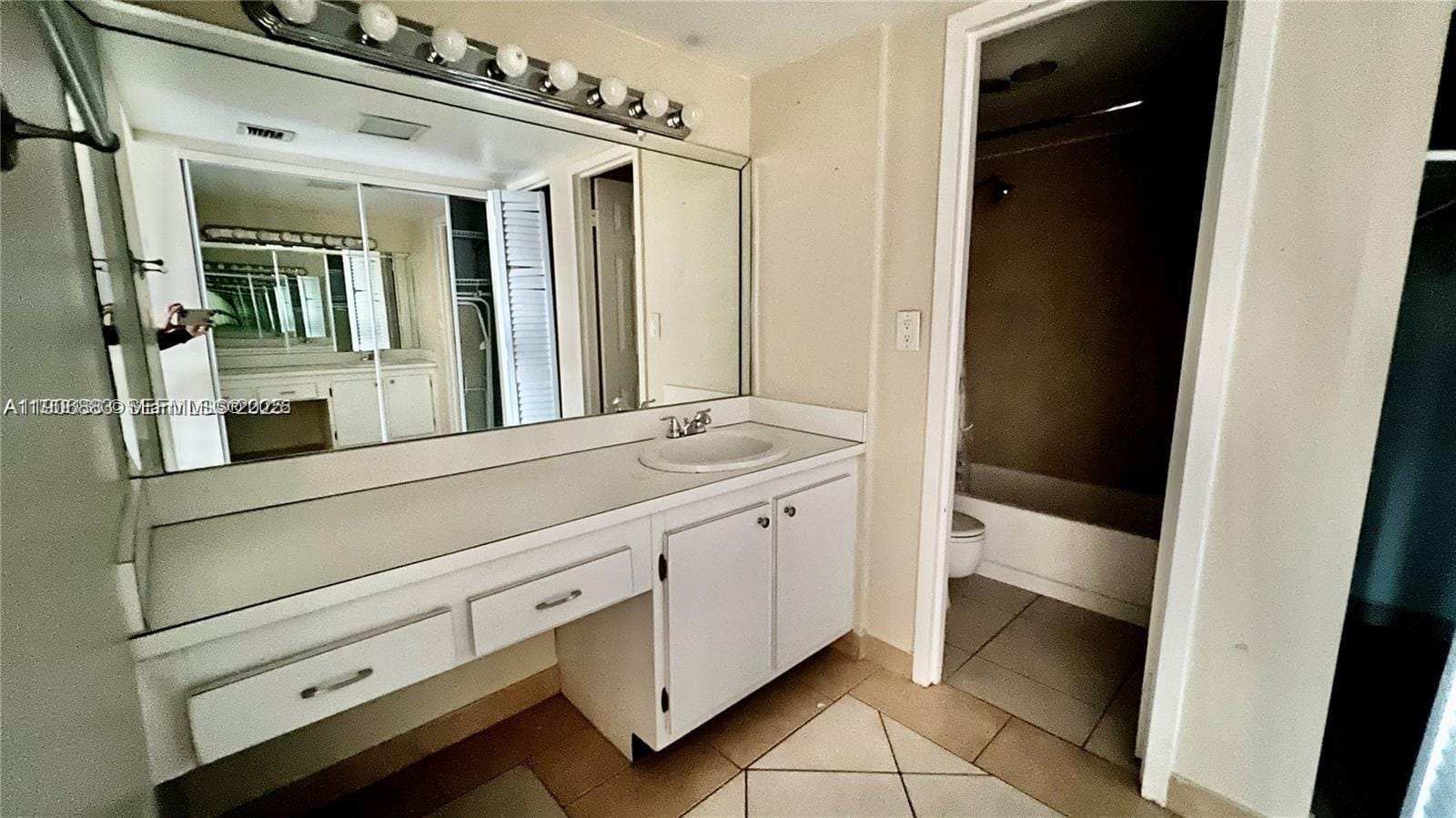 100 Bayview Drive 607 — photo 9