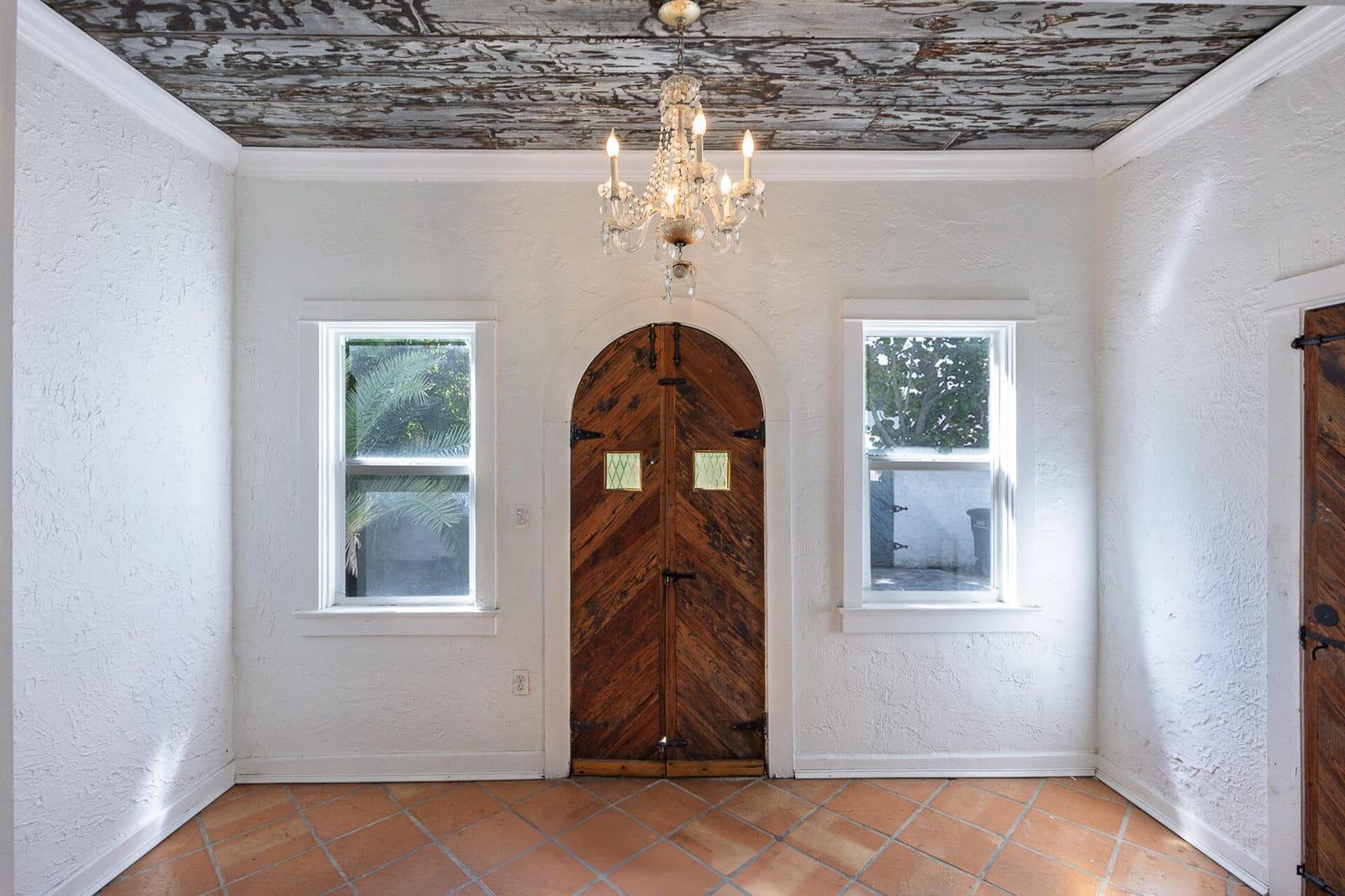 717 Forest Hill Boulevard — photo 4