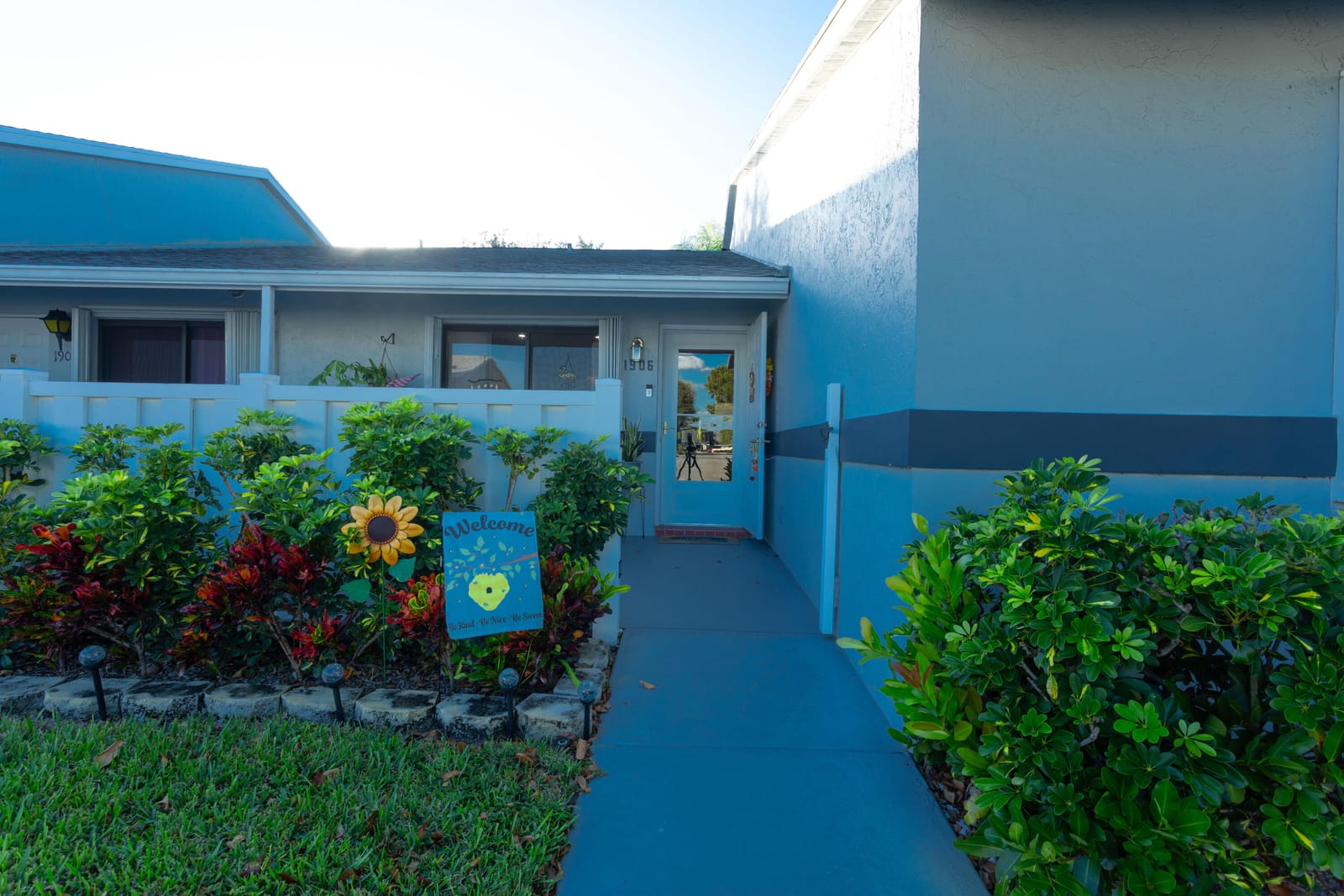 2641 Gately Drive W 1906, West Palm Beach, FL 33415 photo 18