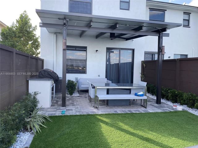 15855 NW 90th Court, Miami Lakes, FL 33018