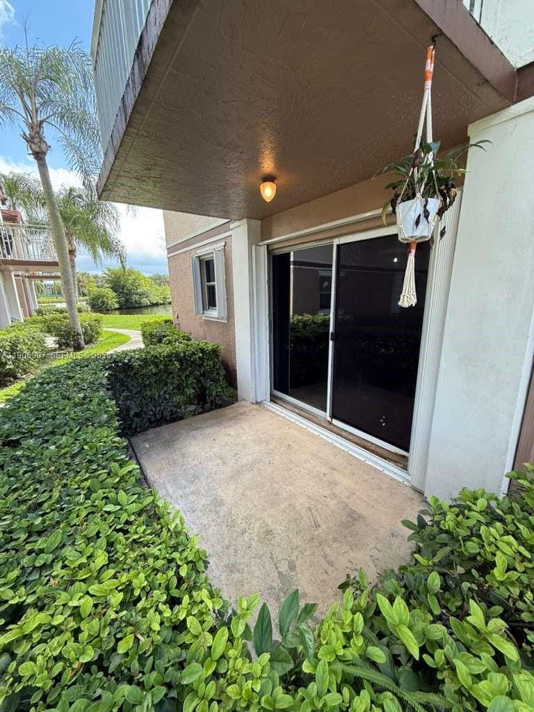 11250 SW 13th Street 104, Pembroke Pines, FL 33025 photo 14