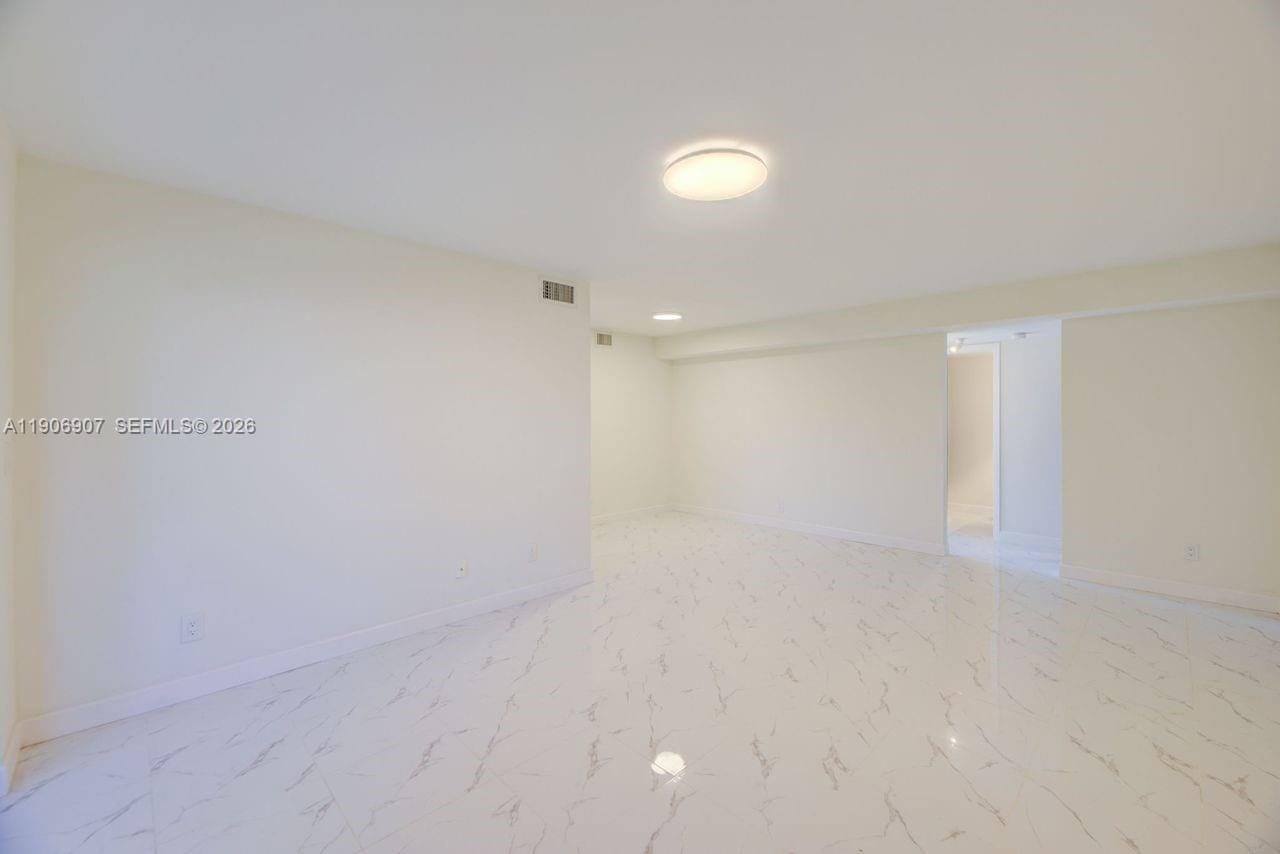 11250 SW 13th Street 104, Pembroke Pines, FL 33025 photo 6