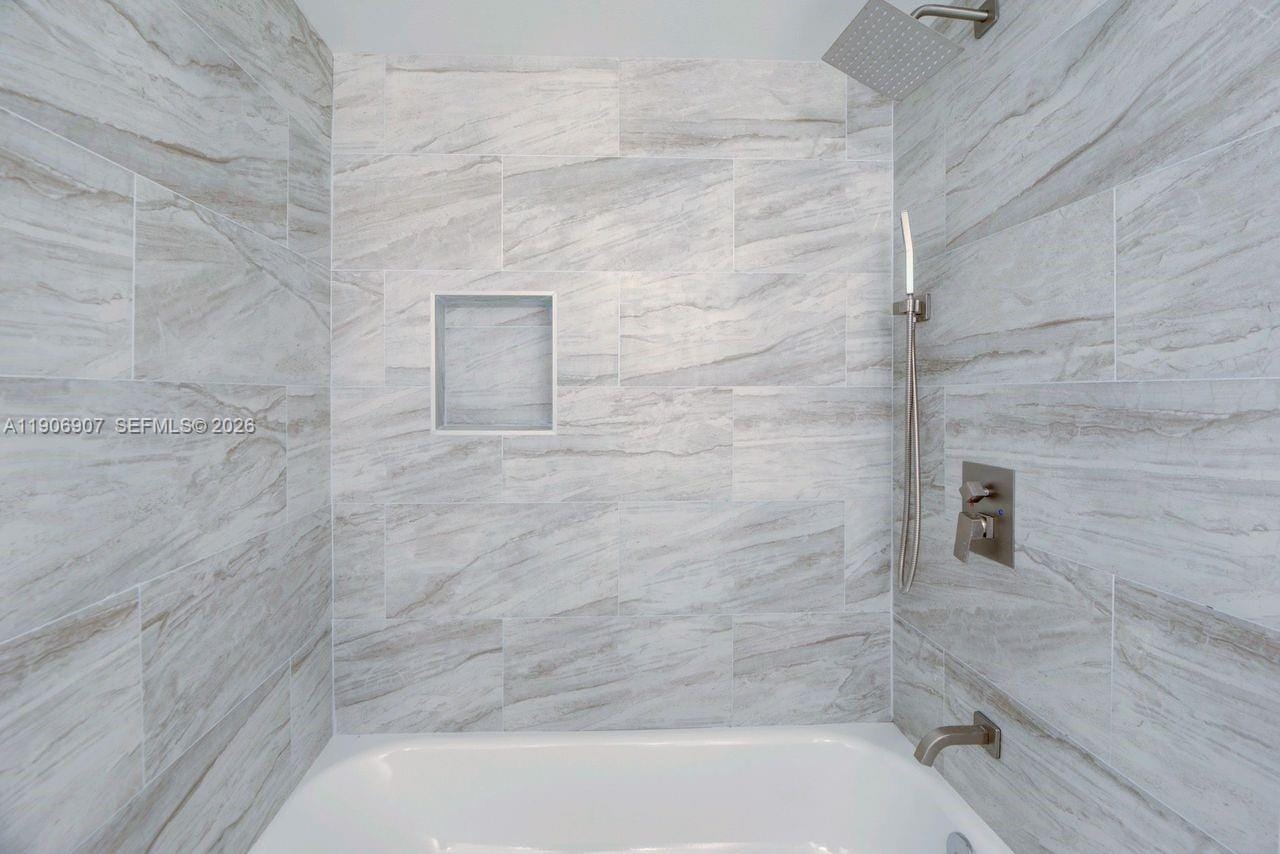 11250 SW 13th Street 104, Pembroke Pines, FL 33025 photo 7