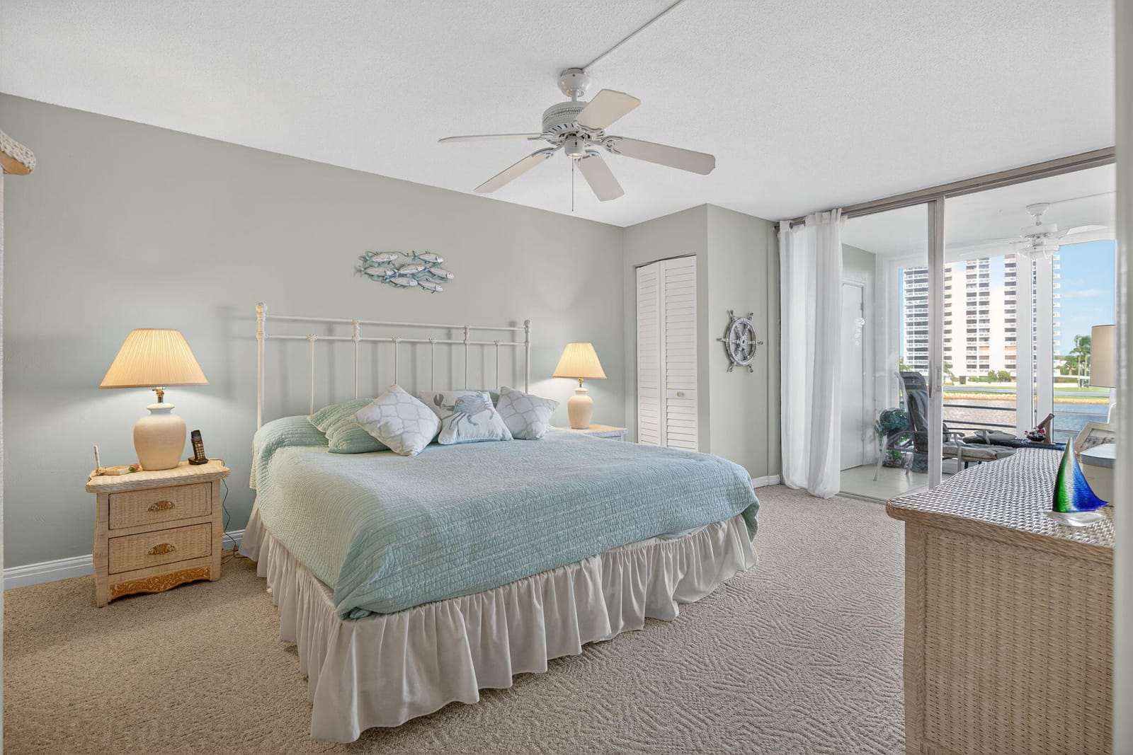 36 Yacht Club Drive 307, North Palm Beach, FL 33408 photo 14