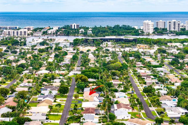 262 NE 24th Court, sold in Boca Woods, Boca Raton, FL