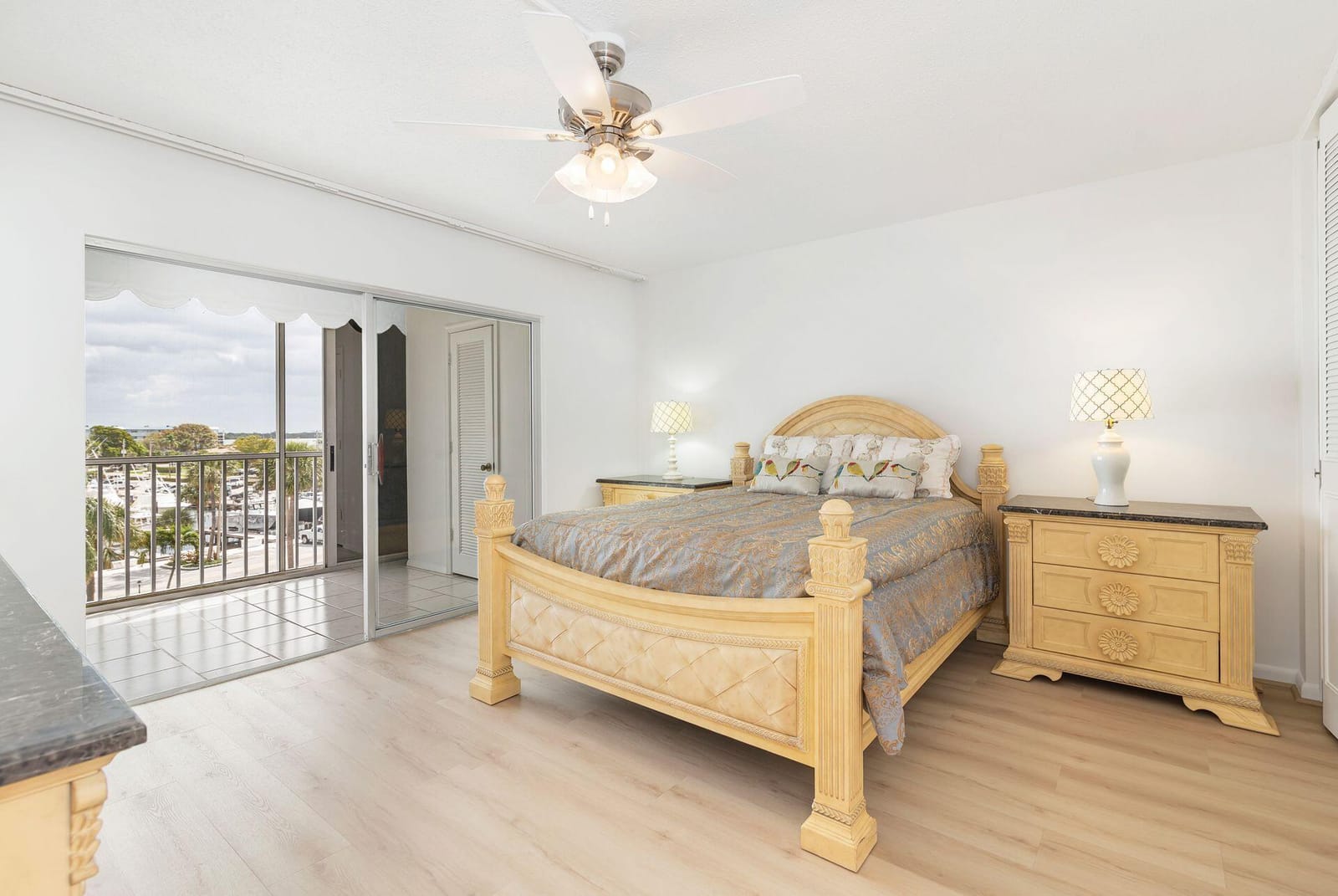 907 Marina Drive 402, North Palm Beach, FL 33408 photo 14