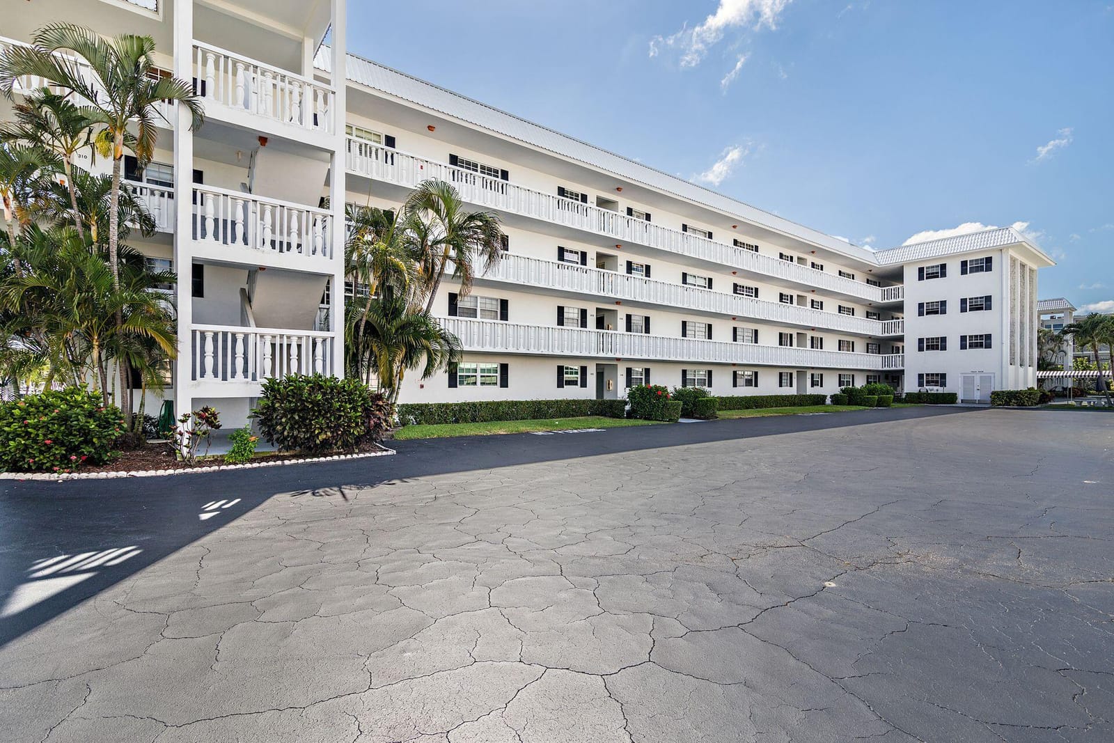 907 Marina Drive 402, North Palm Beach, FL 33408 photo 25