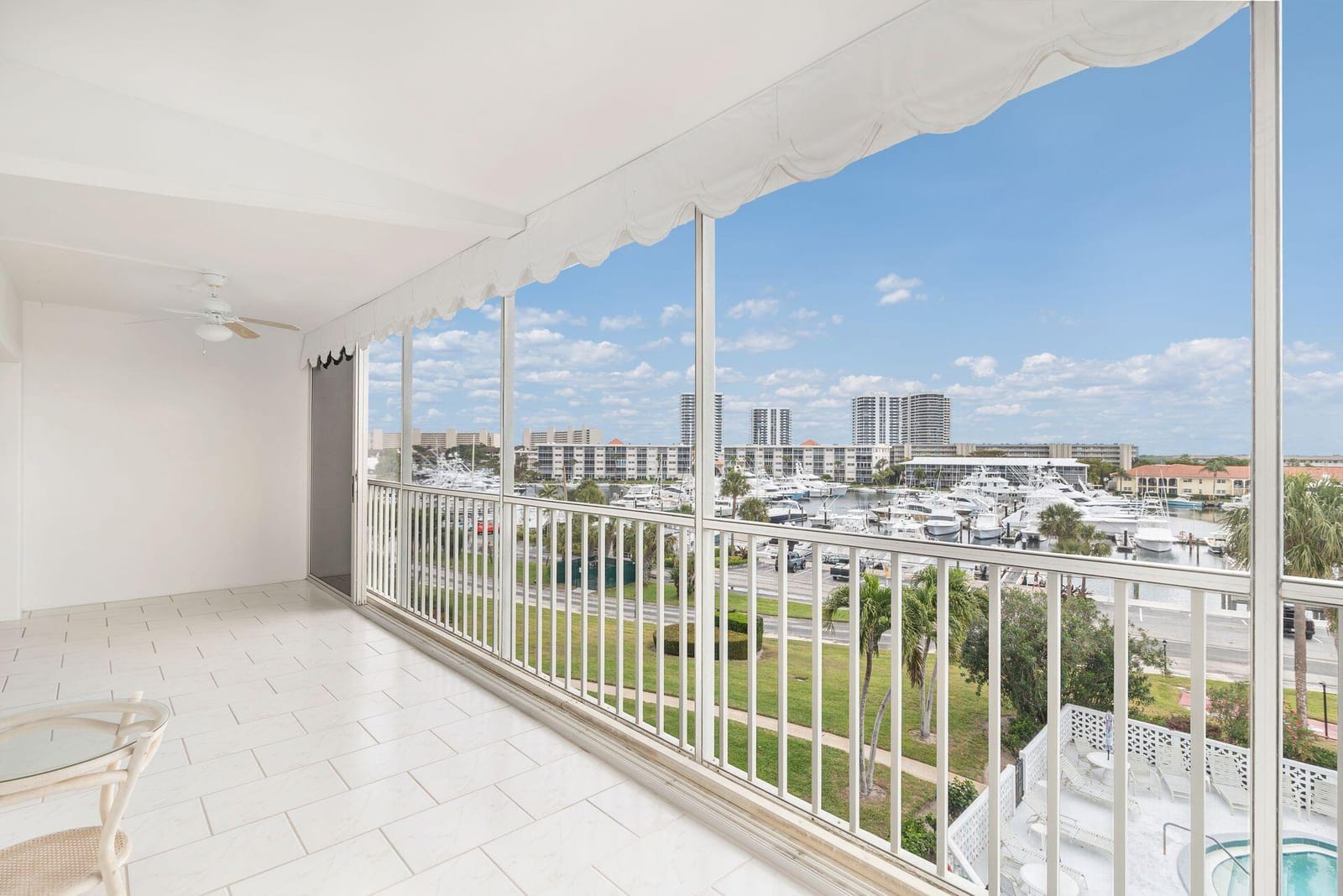 907 Marina Drive 402 — photo 8
