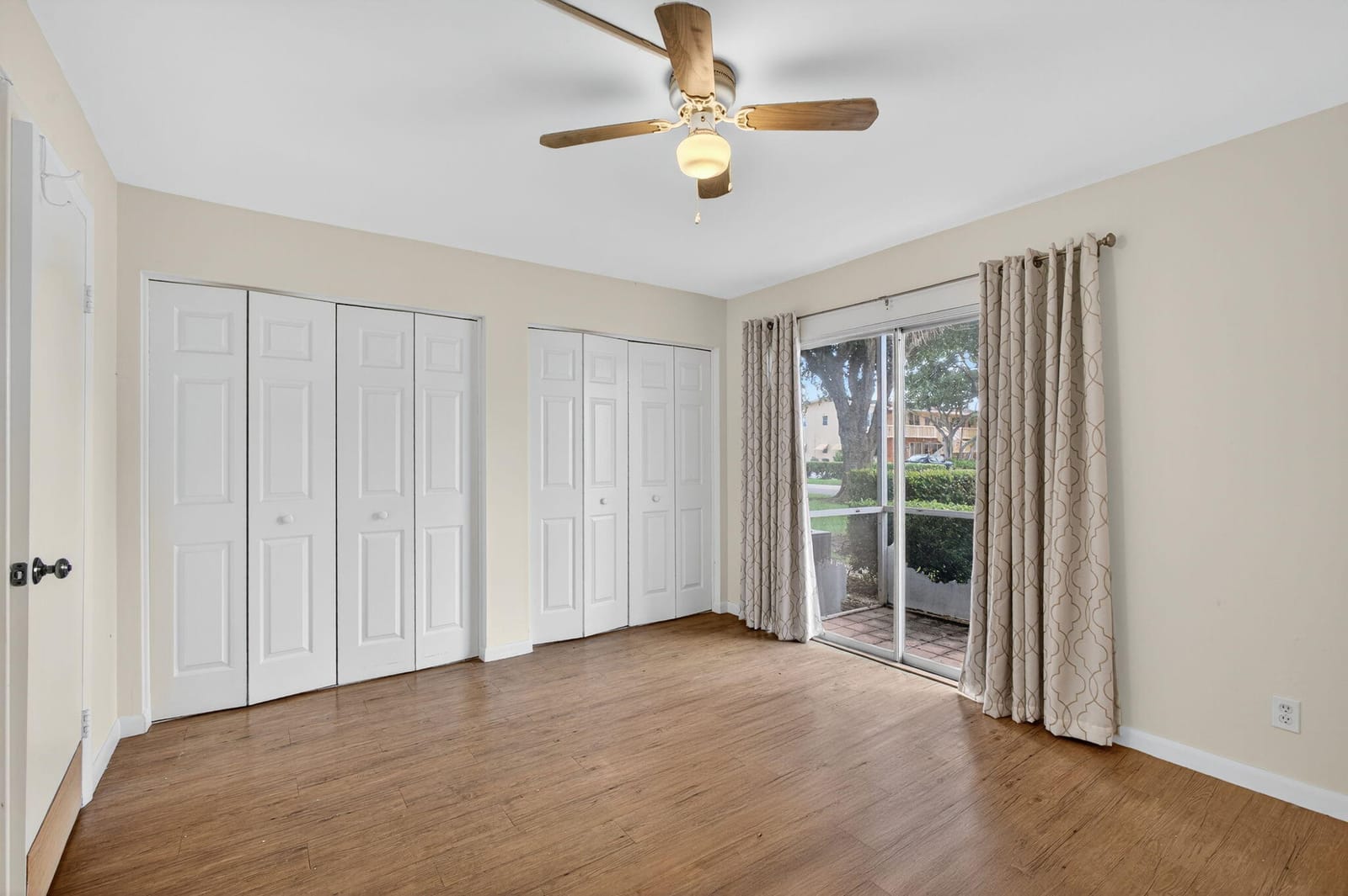 150 Coventry G, West Palm Beach, FL 33417 photo 16
