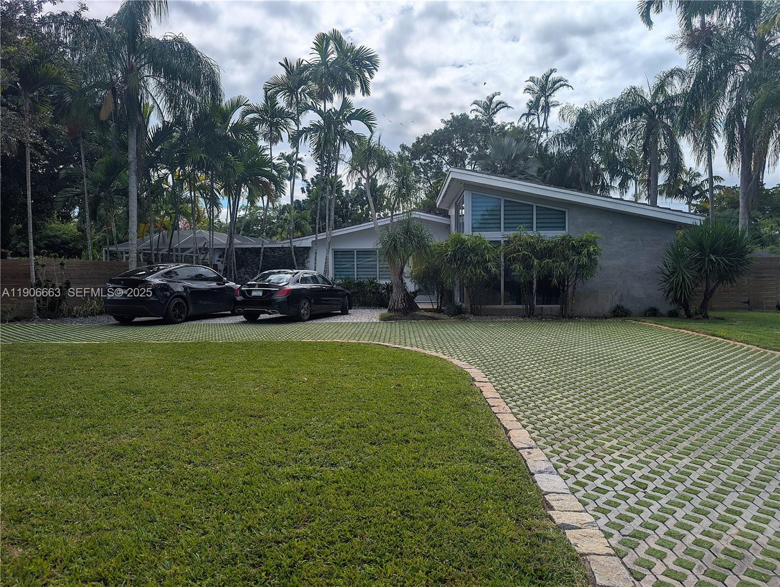 10460 SW 110th Street, Miami, FL 33176 photo 3