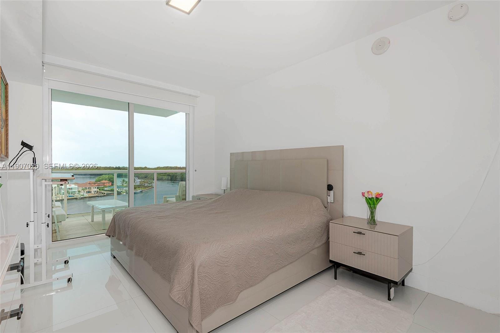400 Sunny Isles Boulevard 906, Sunny Isles Beach, FL 33160 photo 15