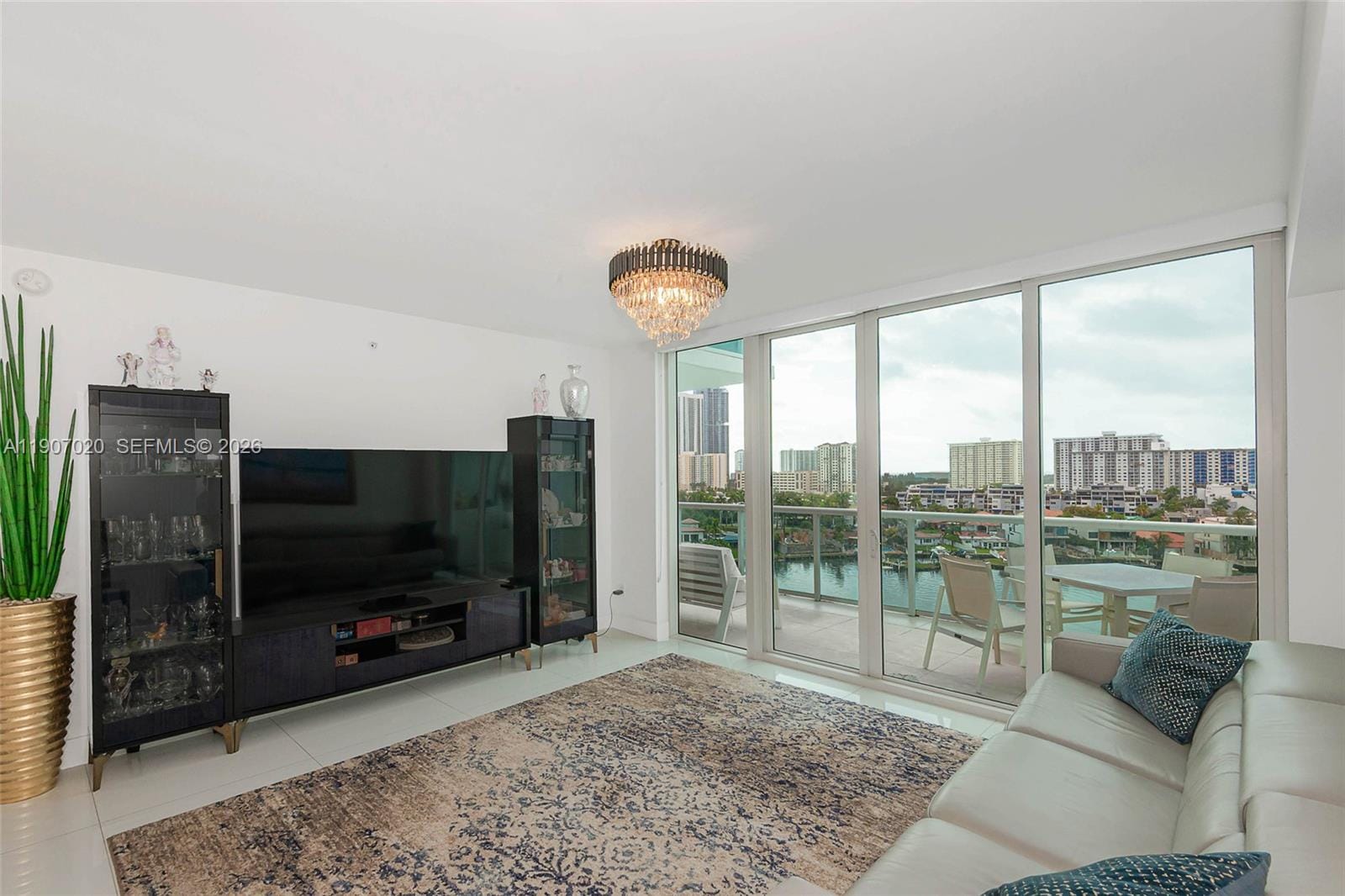 400 Sunny Isles Boulevard 906 — photo 3