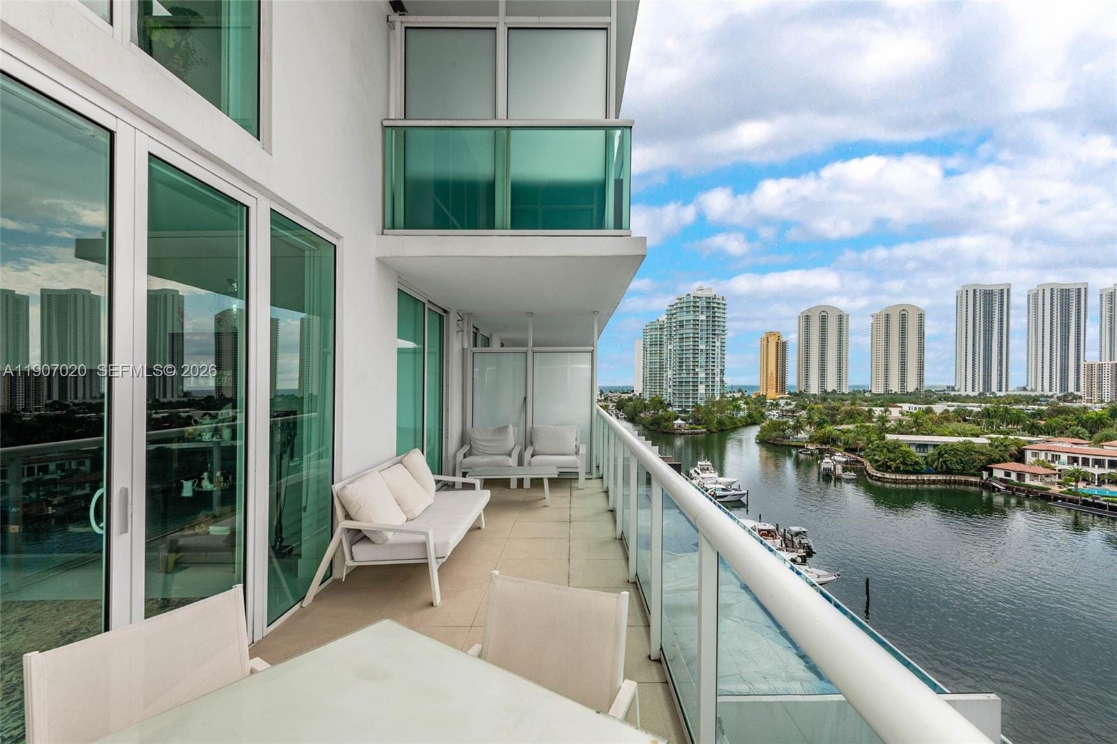 400 Sunny Isles Boulevard 906, Sunny Isles Beach, FL 33160 photo 25