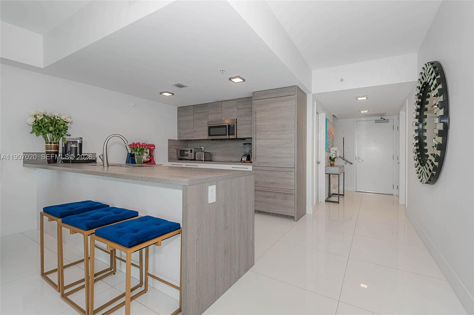400 Sunny Isles Boulevard 906 — photo 7