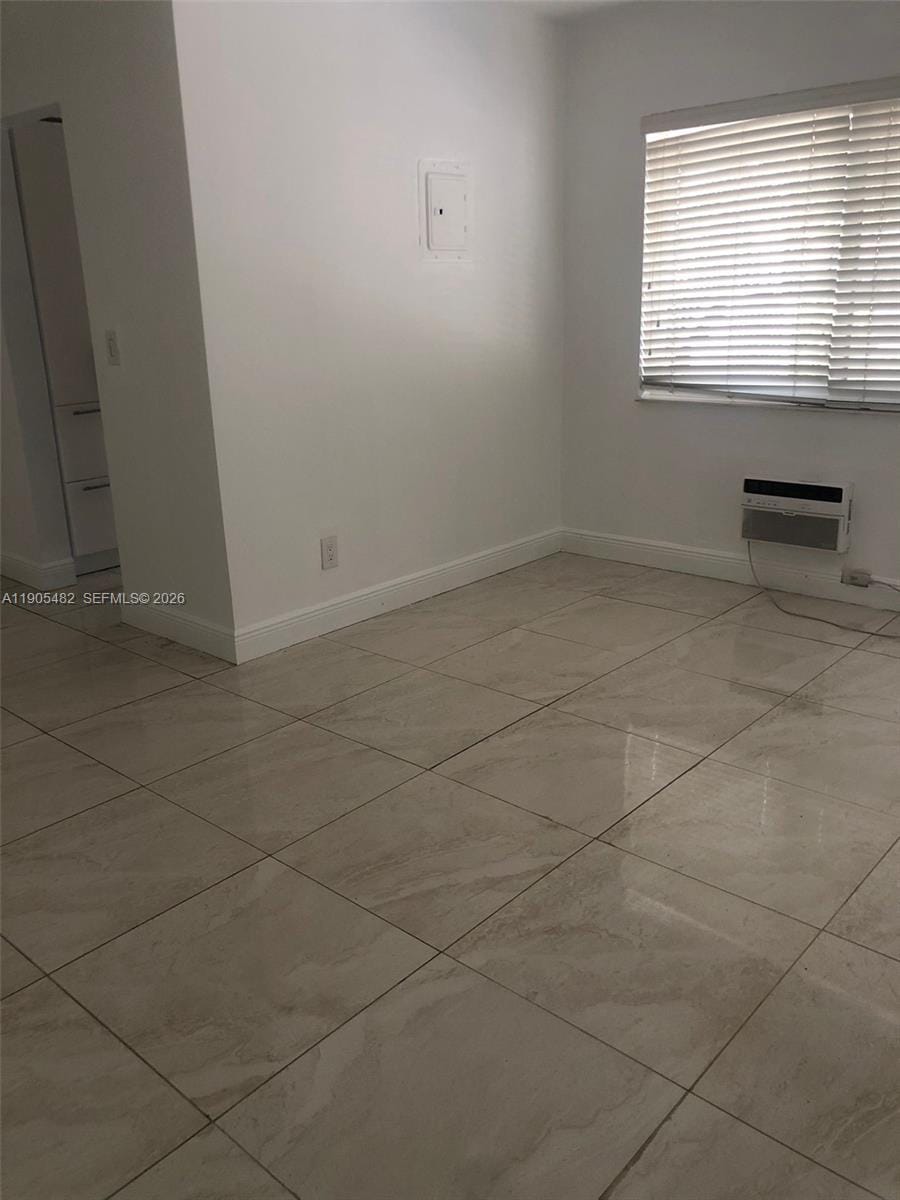 7155 Rue Notre Dame, Miami Beach, FL 33141 photo 16