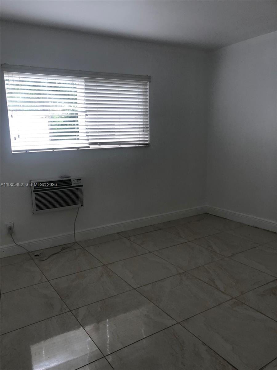 7155 Rue Notre Dame, Miami Beach, FL 33141 photo 22