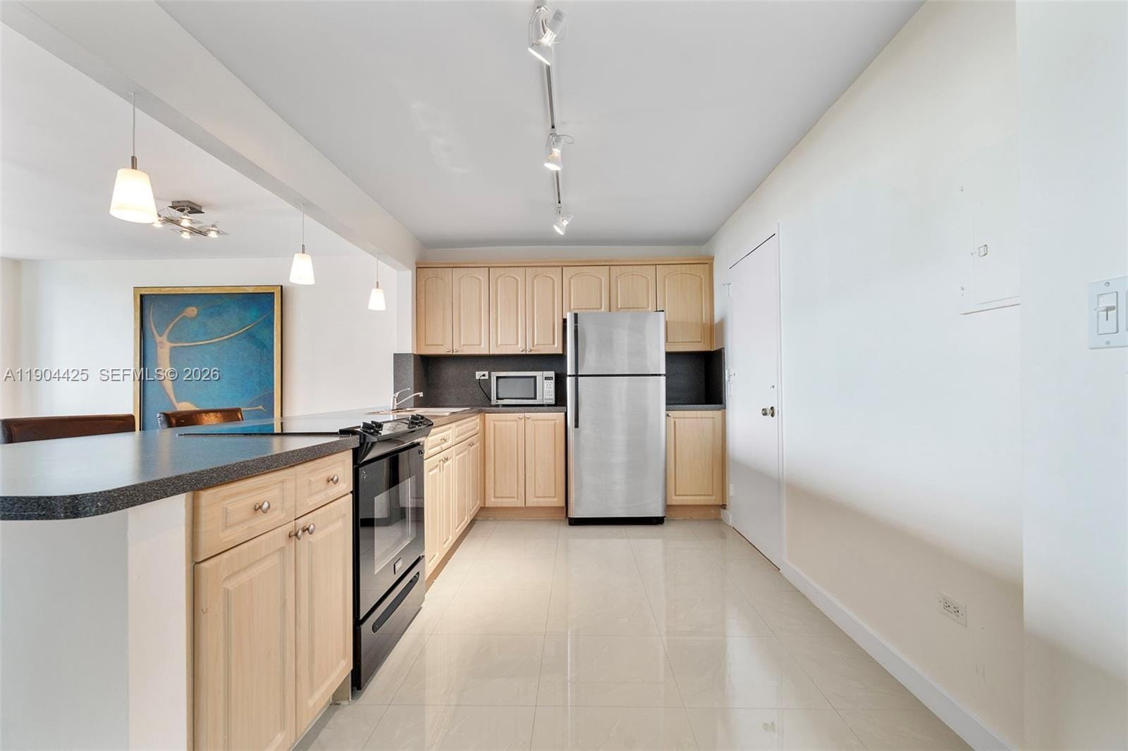 7135 Collins Avenue 733, Miami Beach, FL 33141 photo 9