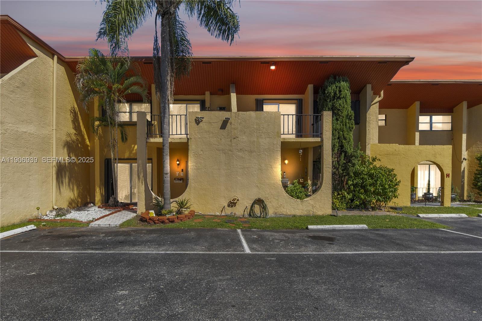 13715 SW 84th Street F, Miami, FL 33183, Miami