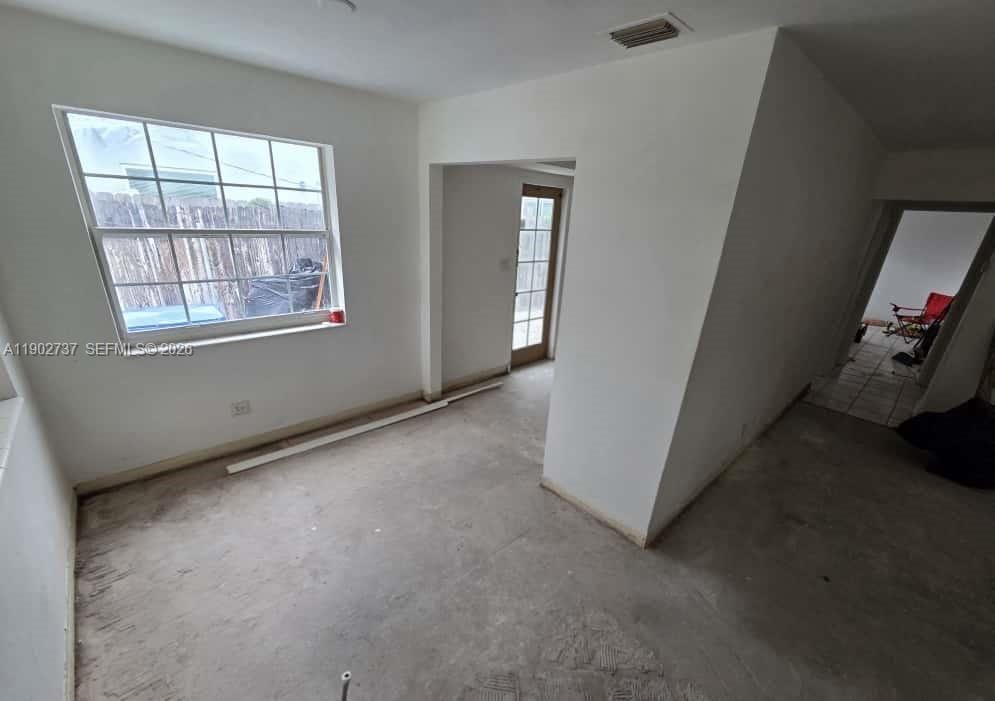 411 NE 57th Court — photo 5