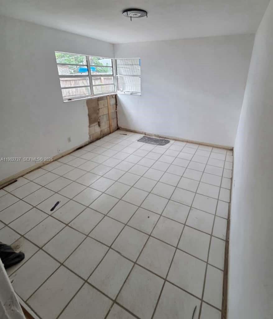 411 NE 57th Court — photo 8