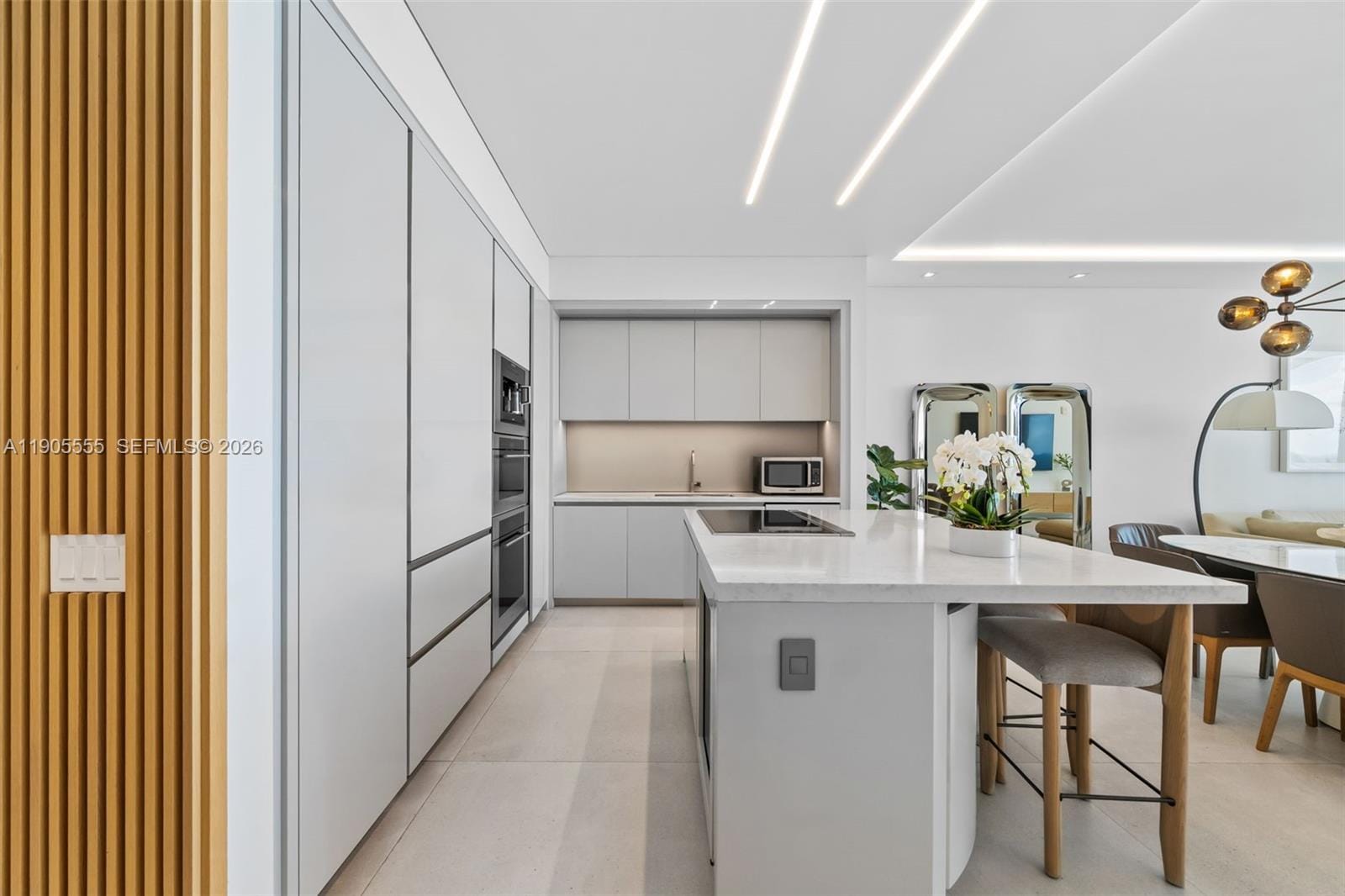 18975 Collins Avenue 401 — photo 10
