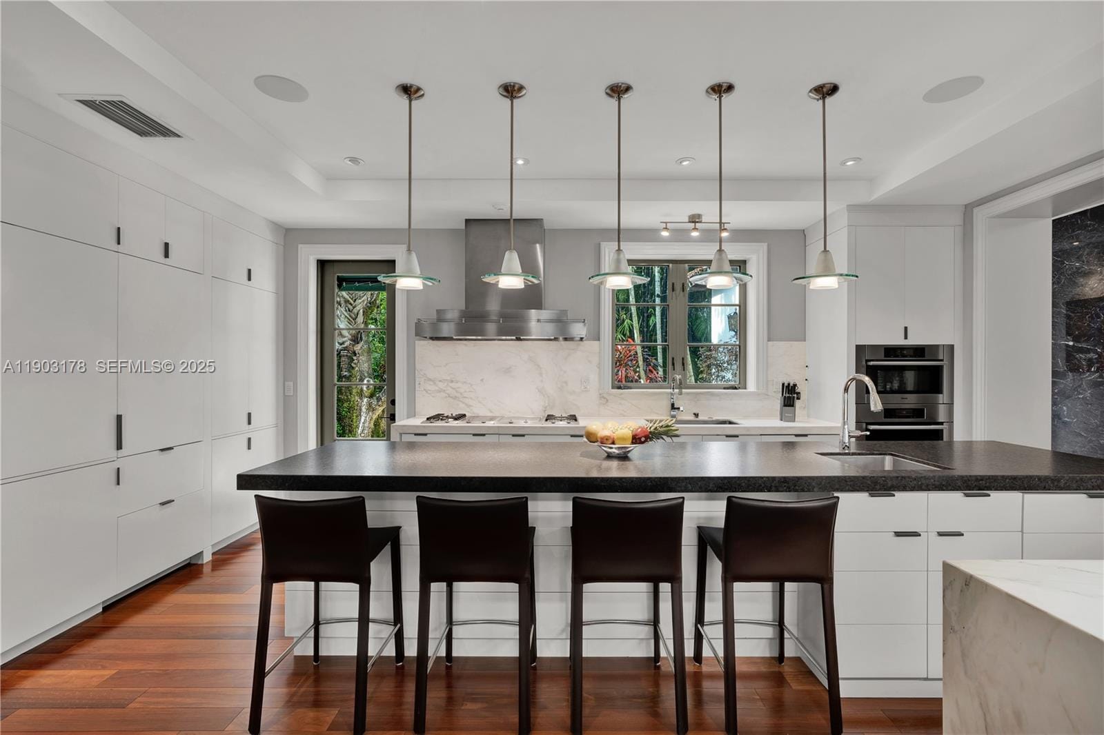 932 Escobar Avenue — photo 10