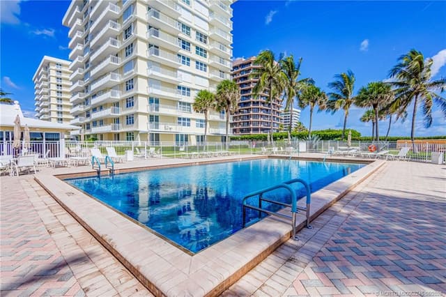 500 Ocean Drive W11, North Palm Beach, FL 33408