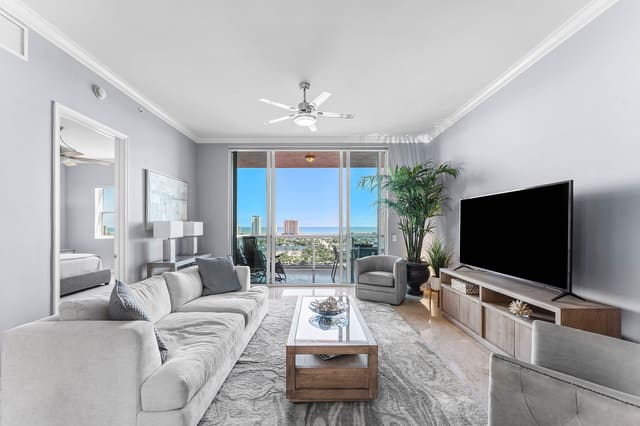2640 Lake Shore Drive 2215, Riviera Beach, FL 33404