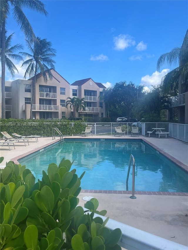 2731 Ocean Club Boulevard 301, sold in Sheridan Ocean Club Condo, Hollywood, FL