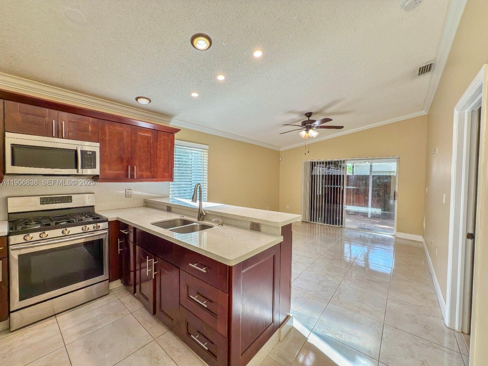 16930 SW 139th Place, Miami, FL 33177 photo 5