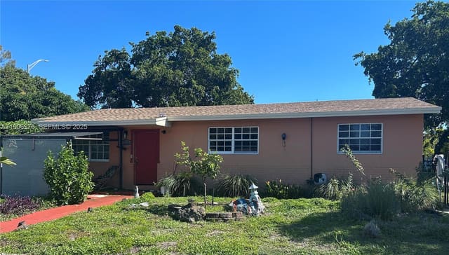 2251 NW 180th Terrace, sold in Mark Alan Manor, Miami Gardens, FL