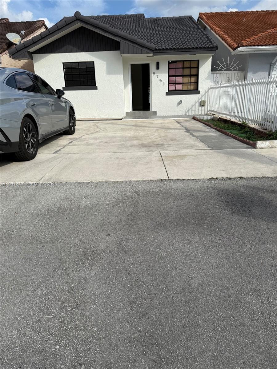 5751 W 21st Court, Hialeah, FL 33016 photo 5