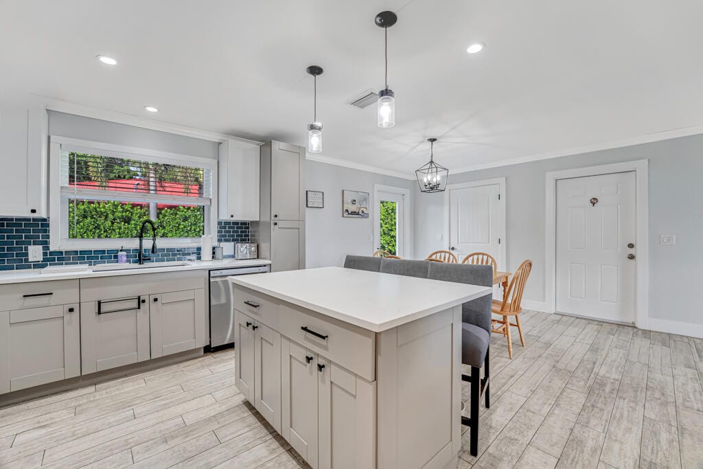 6705 Massachusetts Drive, Lake Worth, FL 33462 photo 15