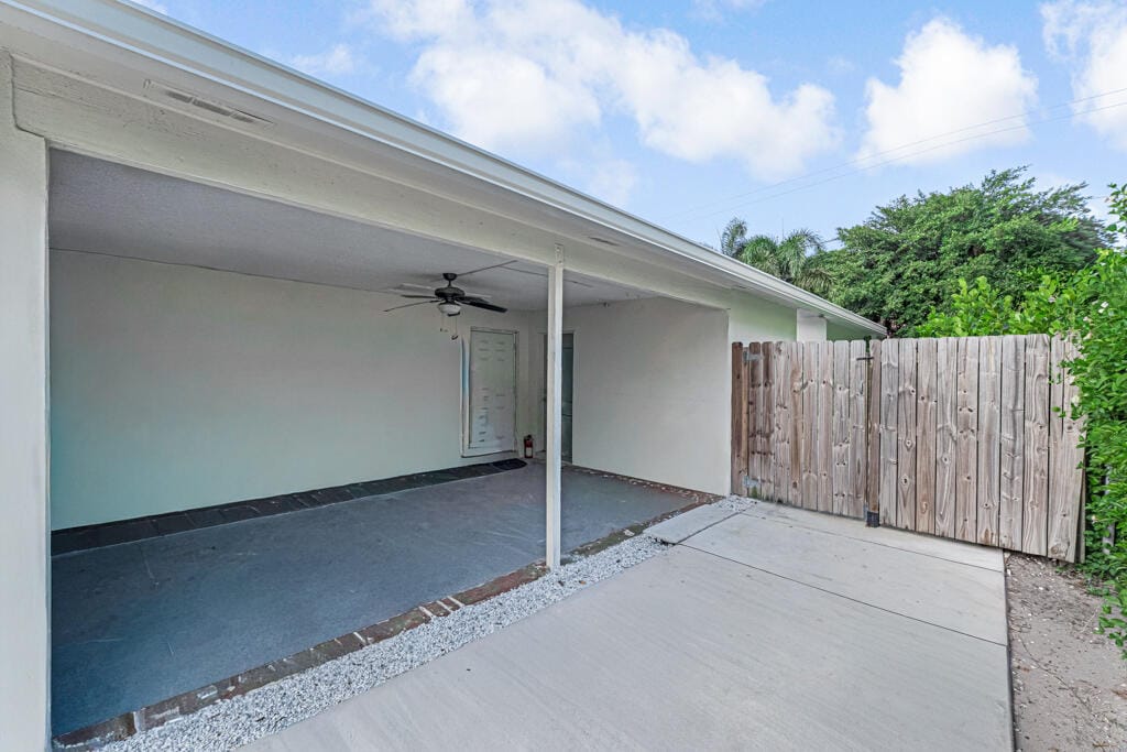 6705 Massachusetts Drive, Lake Worth, FL 33462 photo 24