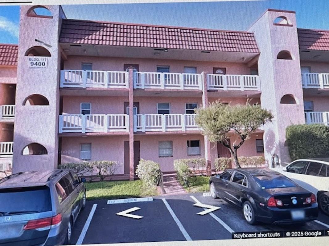9400 Sunrise Lakes Boulevard 107, Sunrise, FL 33322