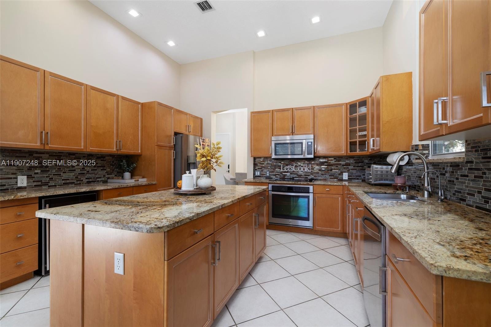 16748 SW 16th Street — photo 4