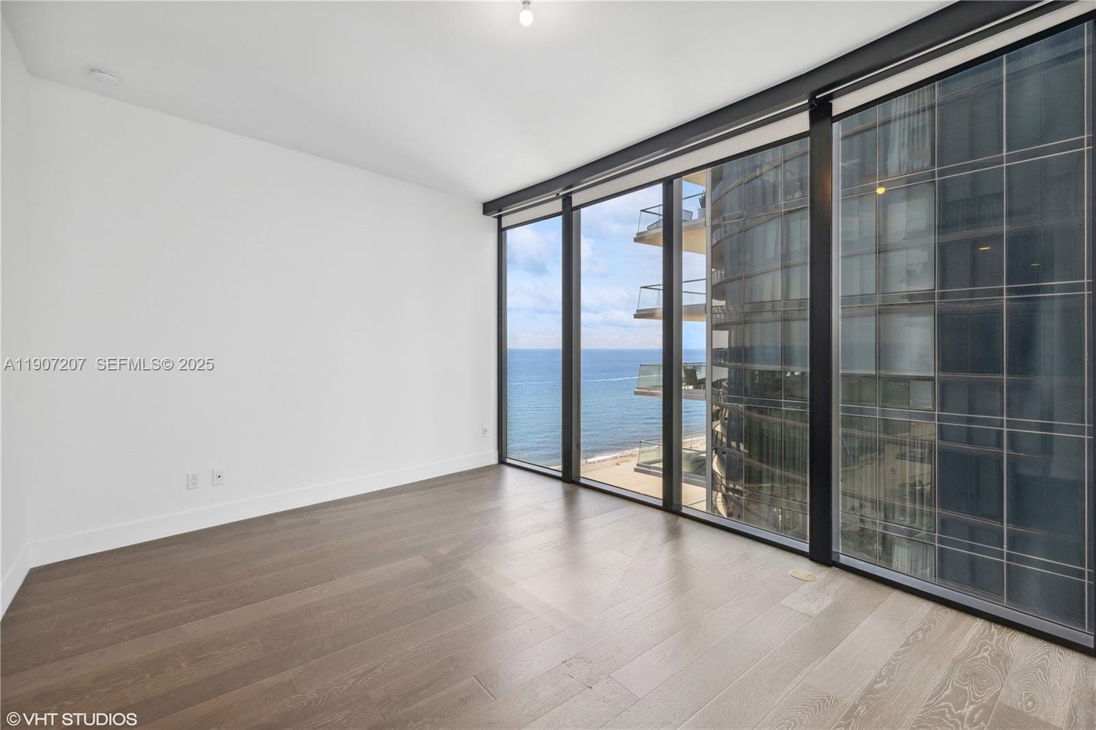 18555 Collins Avenue 1101, Sunny Isles Beach, FL 33160 photo 28