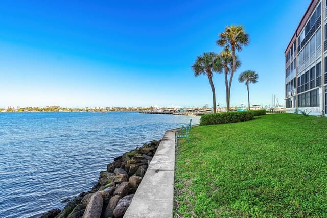 200 Waterway Drive S 202, sold in Waterway Club, Lantana, FL