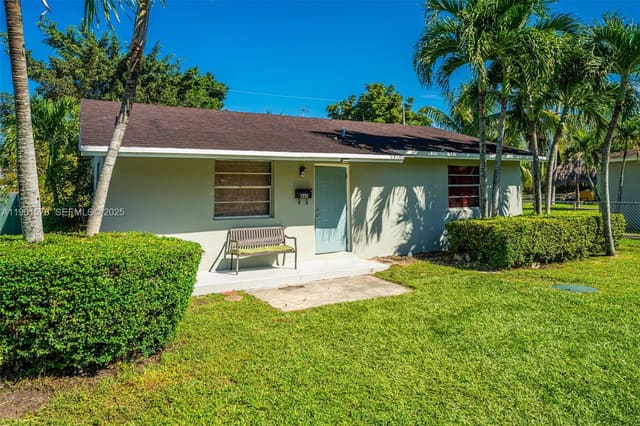 313 NW 12th Street, sold in Ponce De Leon, Homestead, FL