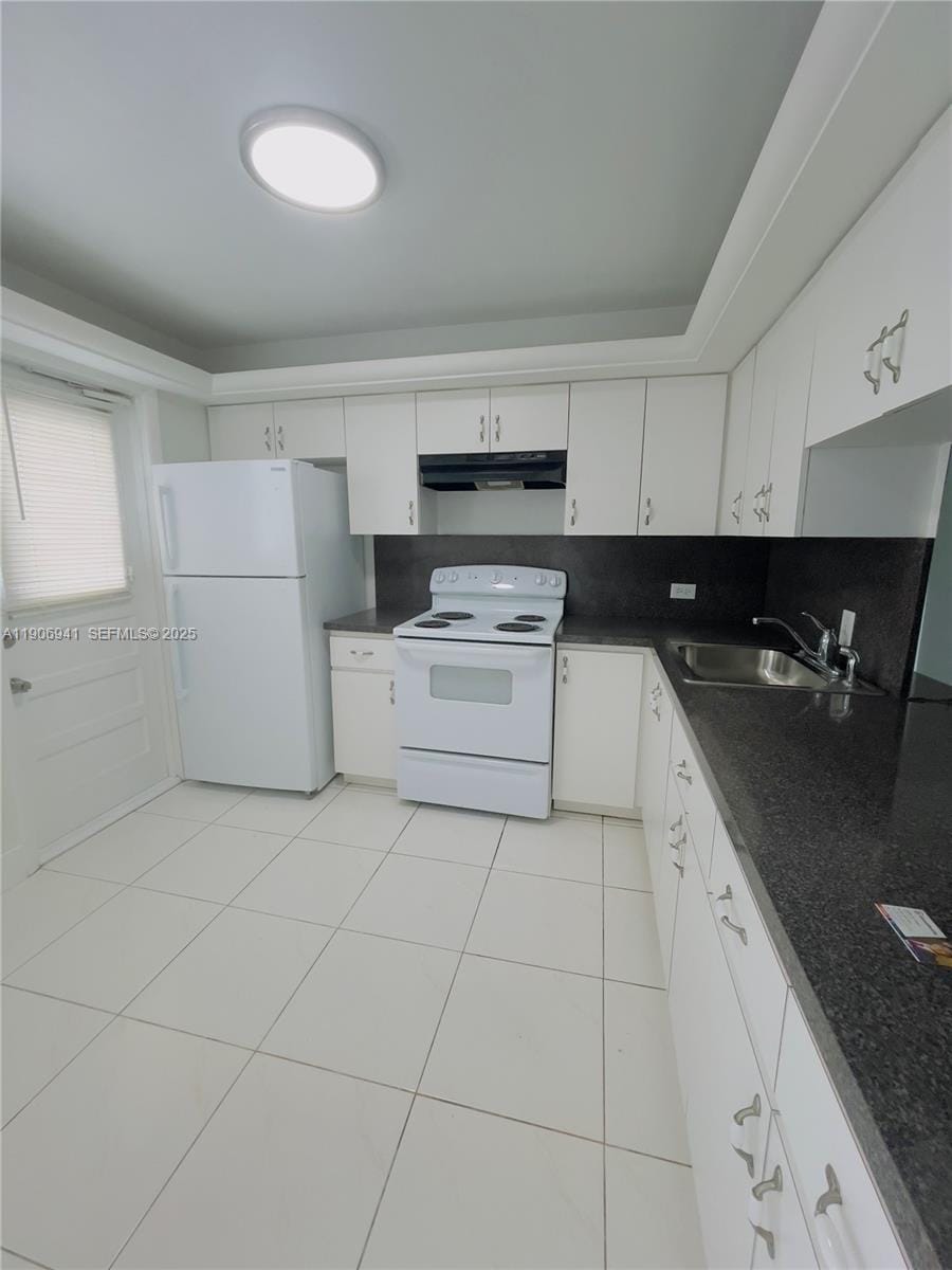 443 NE 195th Street 338 — photo 3
