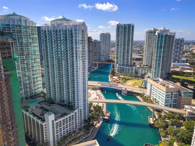 31 SE 5th Street 901, Miami, FL 33131