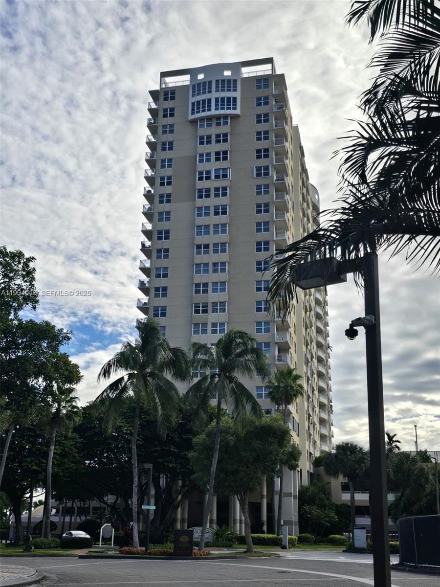 770 Claughton Island Drive 2108, Miami, FL 33131