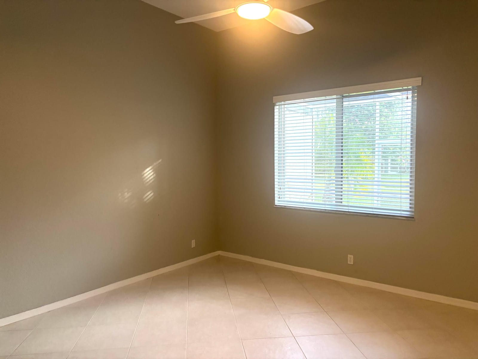 15864 SW 10th Street, Pembroke Pines, FL 33027 photo 13